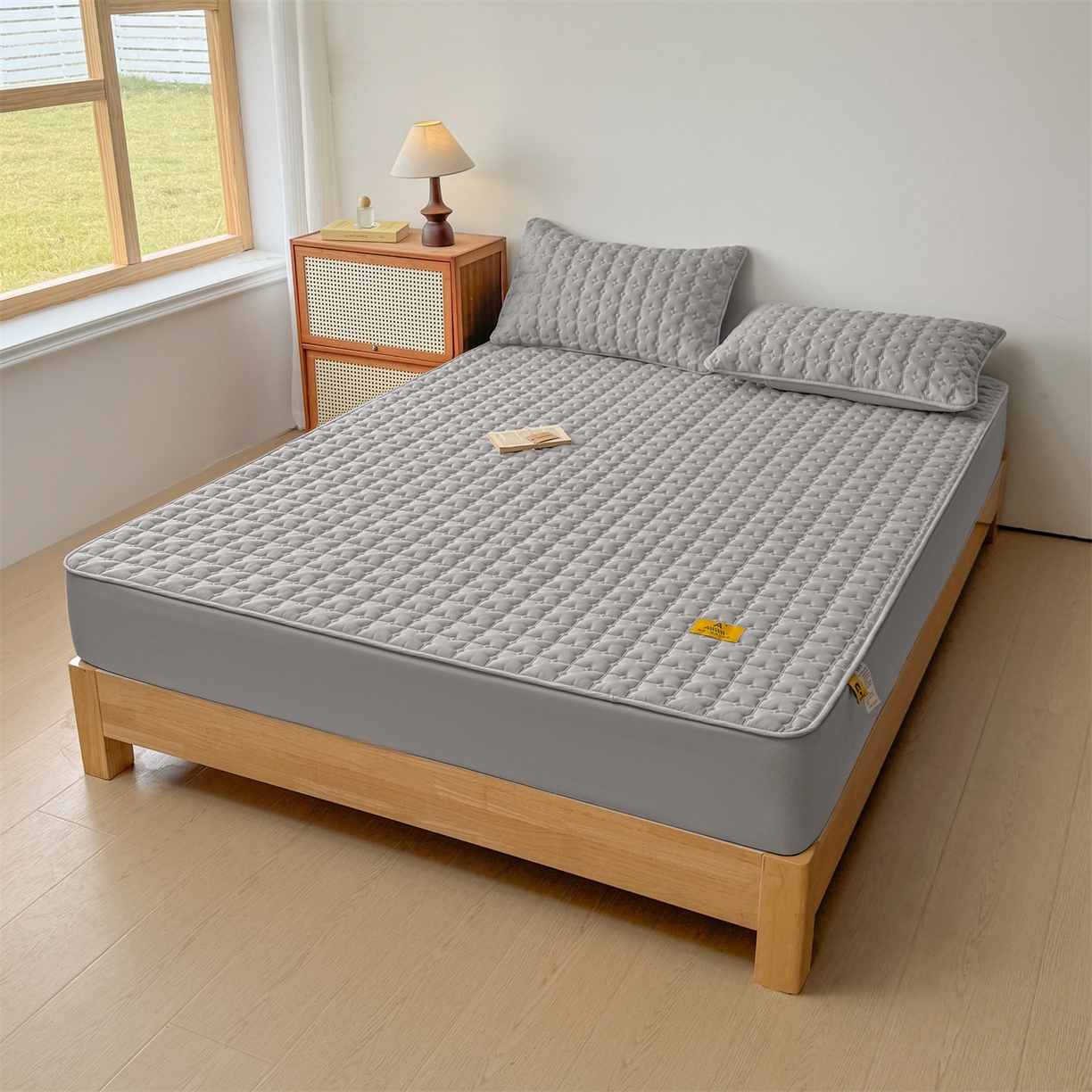 91家纺网 家纺一手货源 找家纺 居眠 2025新款星禾-防水夹棉棉花床笠 星禾-灰