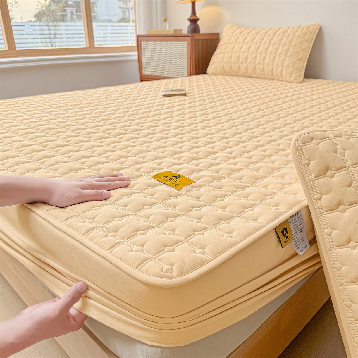 91家纺网 家纺一手货源 找家纺 居眠 2025新款星禾-防水夹棉棉花床笠 星禾-卡