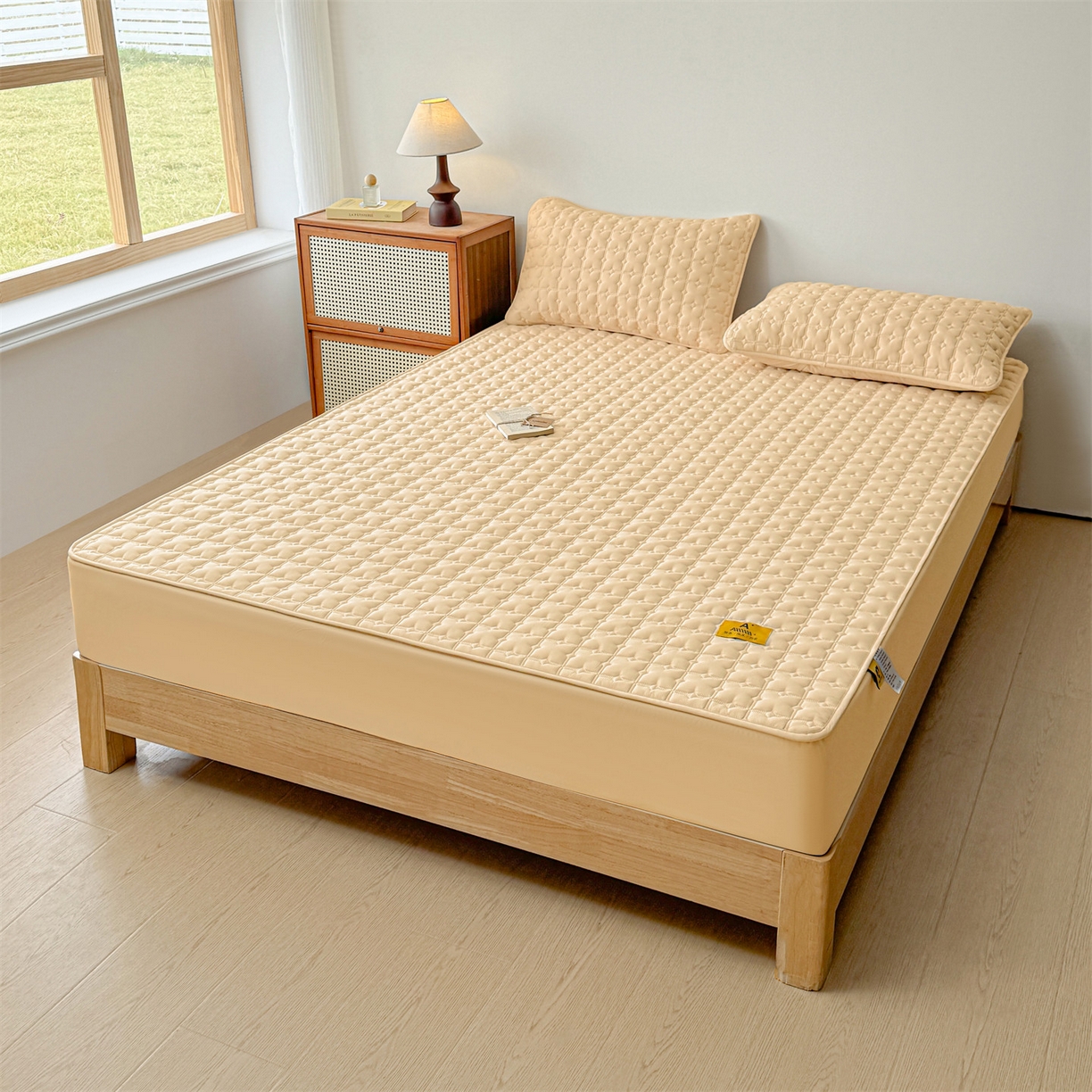 91家纺网 家纺一手货源 找家纺 居眠 2025新款星禾-防水夹棉棉花床笠 星禾-卡