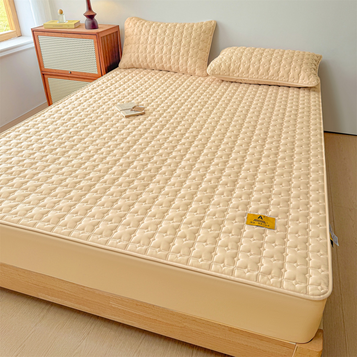 91家纺网 家纺一手货源 找家纺 居眠 2025新款星禾-防水夹棉棉花床笠 星禾-卡