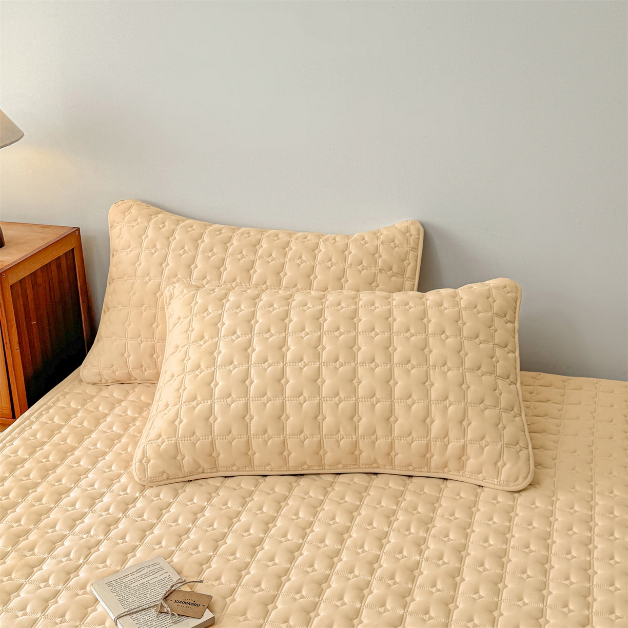 91家纺网 家纺一手货源 找家纺 居眠 2025新款星禾-防水夹棉棉花床笠 星禾-卡