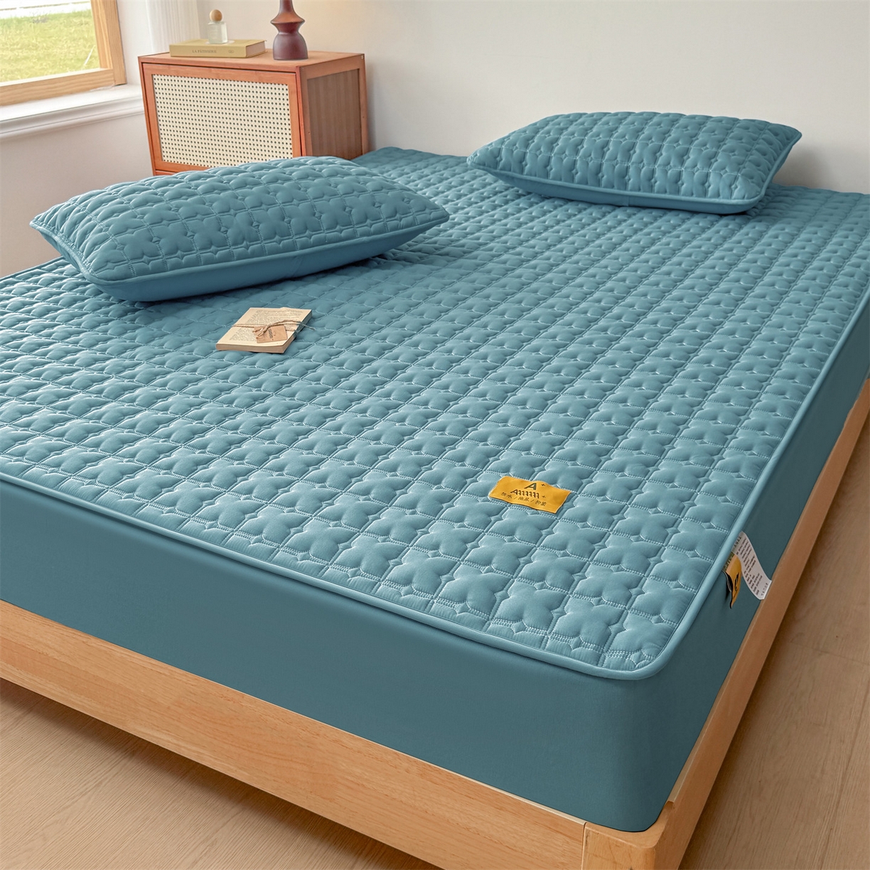 91家纺网 家纺一手货源 找家纺 居眠 2025新款星禾-防水夹棉棉花床笠 星禾-蓝