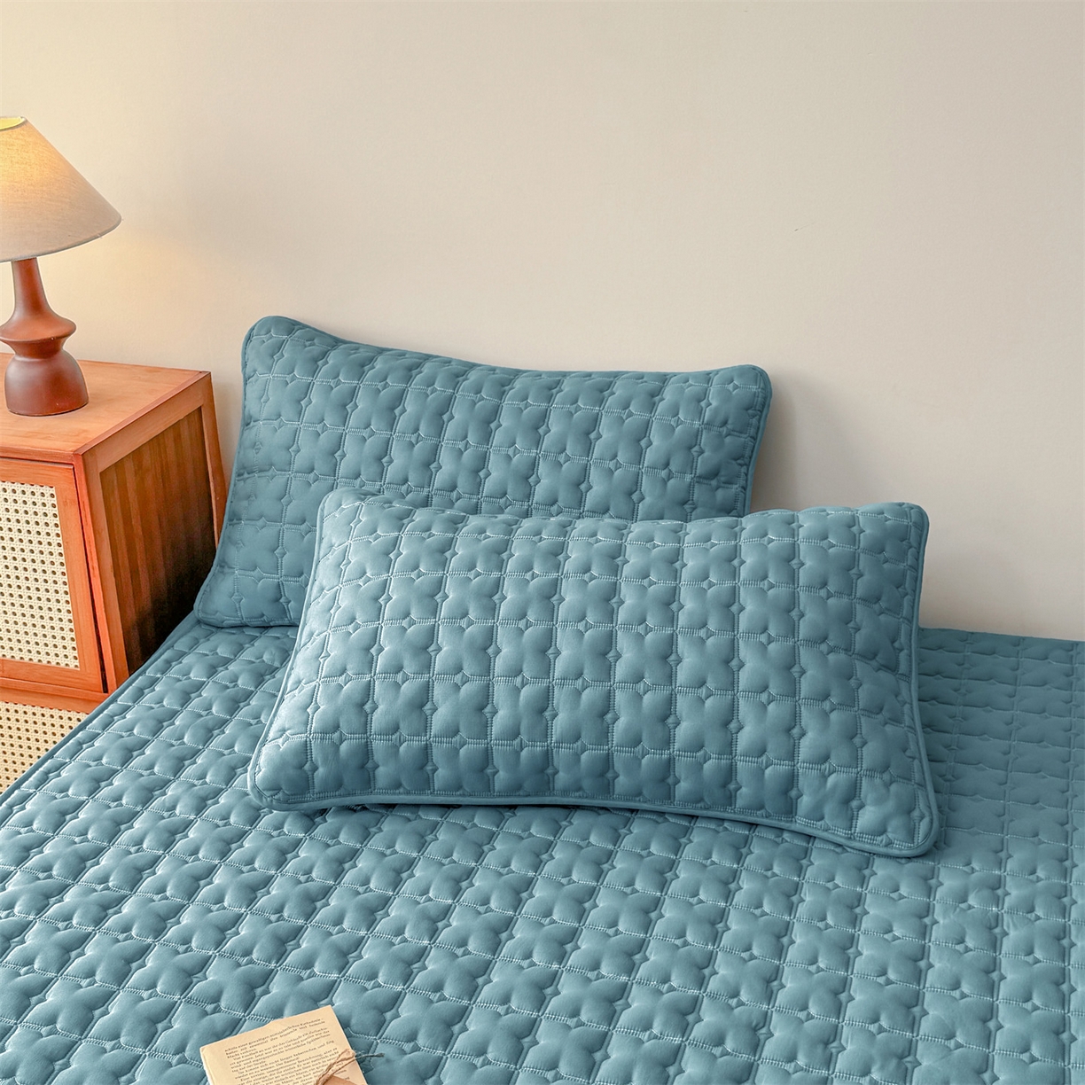 91家纺网 家纺一手货源 找家纺 居眠 2025新款星禾-防水夹棉棉花床笠 星禾-蓝