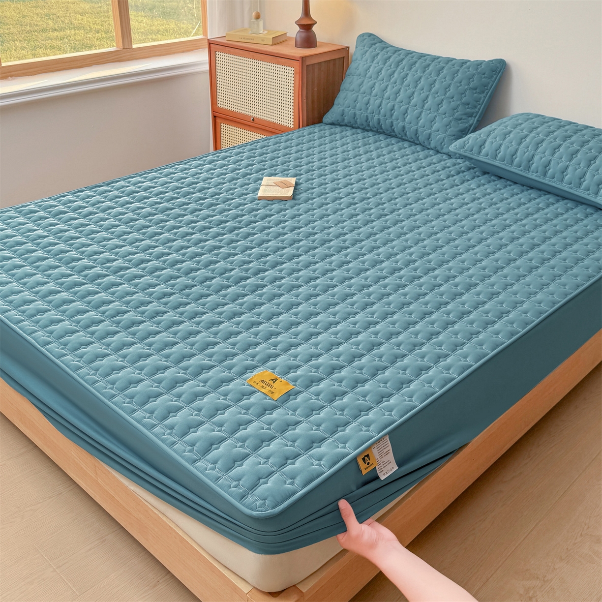 91家纺网 家纺一手货源 找家纺 居眠 2025新款星禾-防水夹棉棉花床笠 星禾-蓝