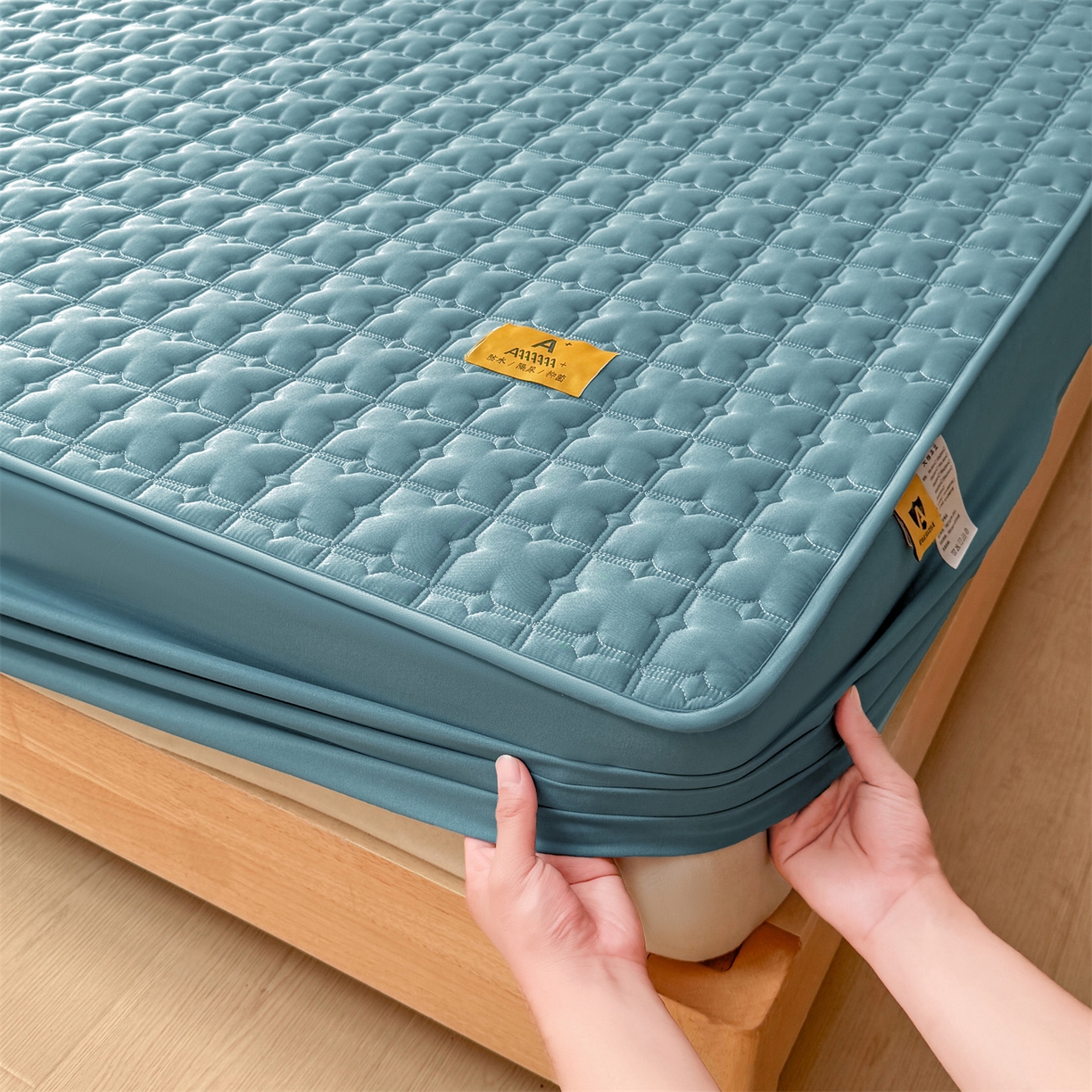 91家纺网 家纺一手货源 找家纺 居眠 2025新款星禾-防水夹棉棉花床笠 星禾-蓝