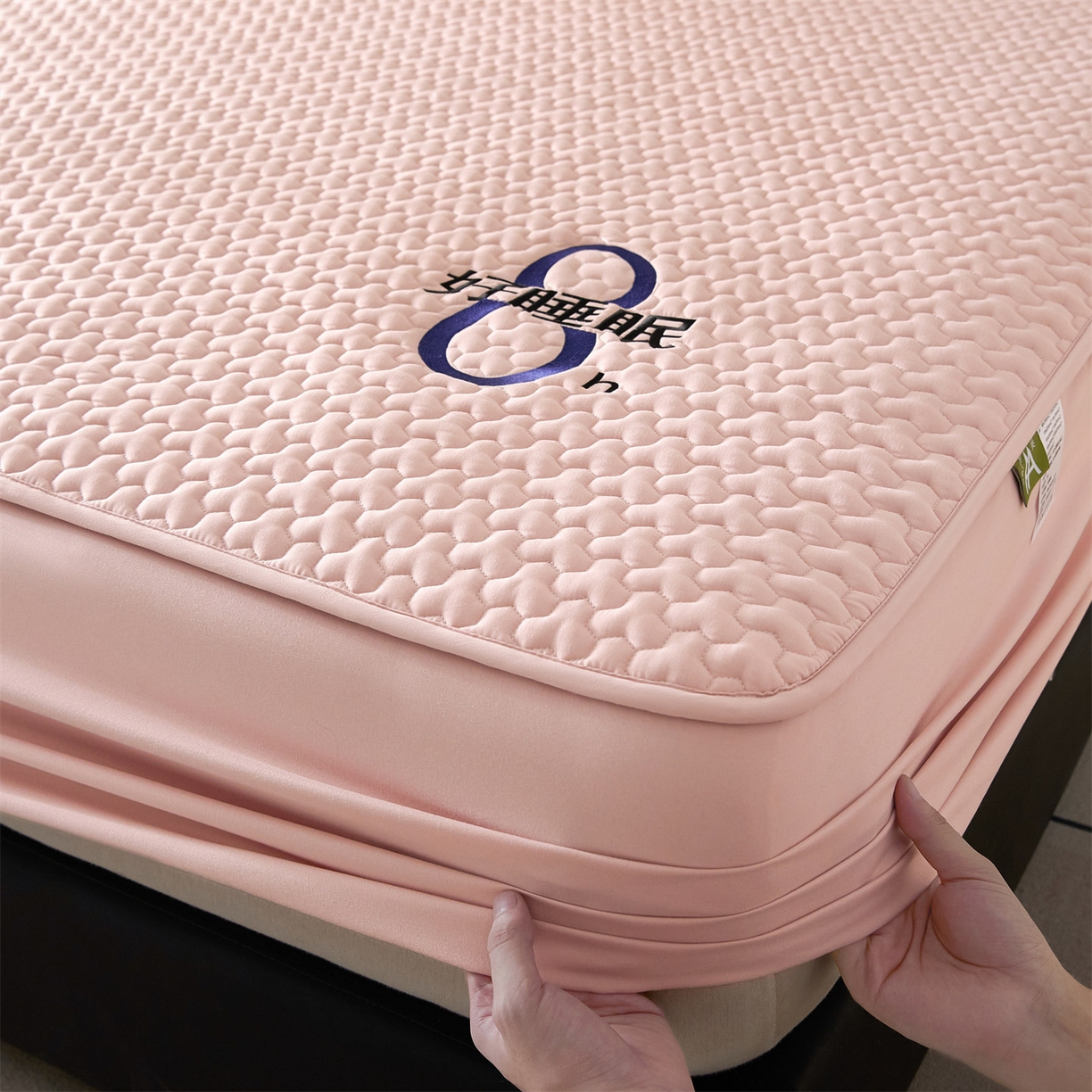 91家纺网 家纺一手货源 找家纺 居眠 2025新款织梦-棉花防水床笠 织梦-粉