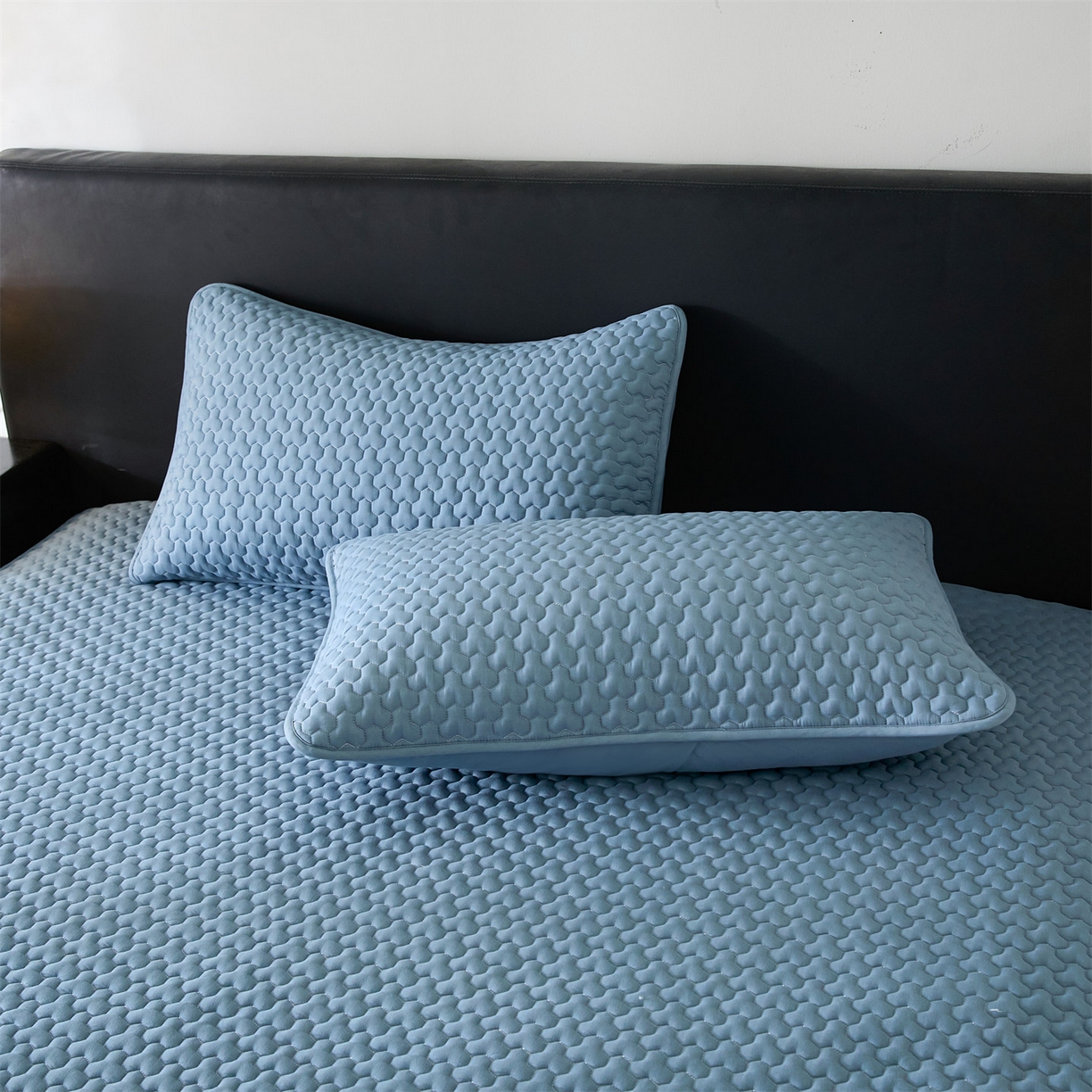 91家纺网 家纺一手货源 找家纺 居眠 2025新款织梦-棉花防水床笠 织梦-蓝