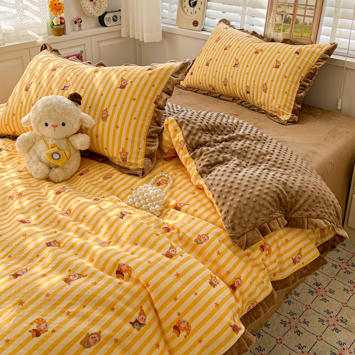 91家纺网 家纺一手货源 找家纺 麦伦家居 2025多功能床品全棉纯棉A类有氧双层纱+豆豆绒四件套荷叶边系列 星星人