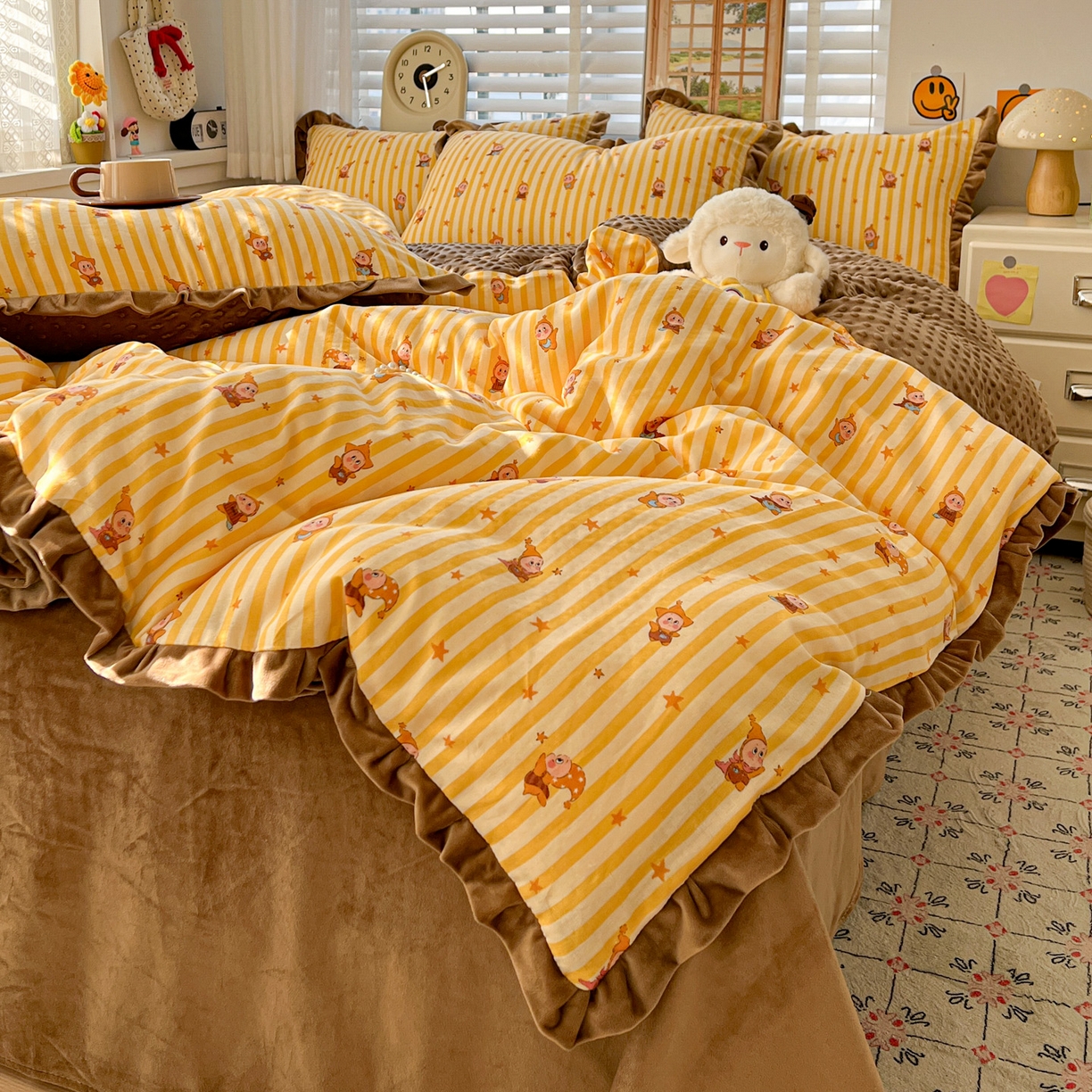 91家纺网 家纺一手货源 找家纺 麦伦家居 2025多功能床品全棉纯棉A类有氧双层纱+豆豆绒四件套荷叶边系列 星星人