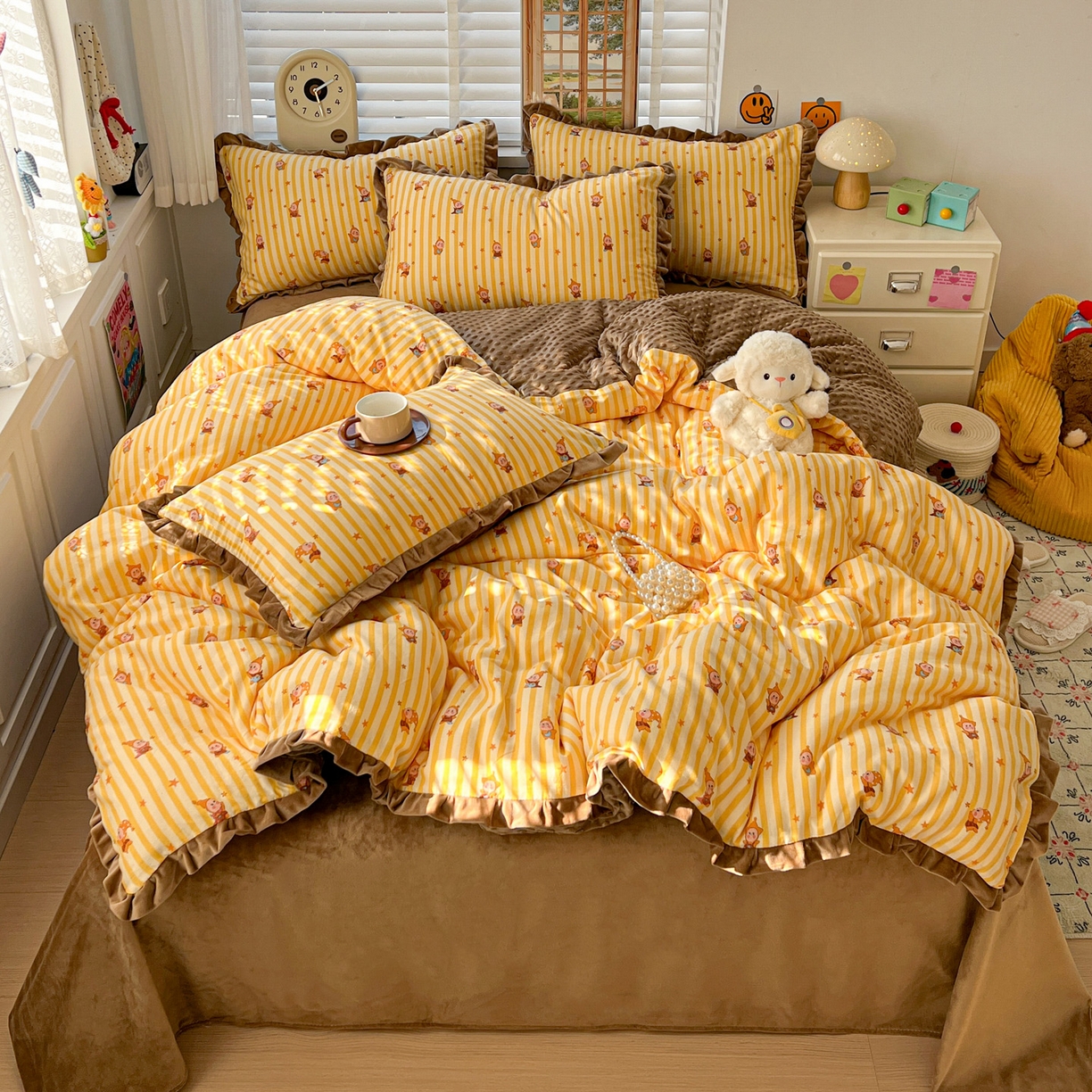 91家纺网 家纺一手货源 找家纺 麦伦家居 2025多功能床品全棉纯棉A类有氧双层纱+豆豆绒四件套荷叶边系列 星星人