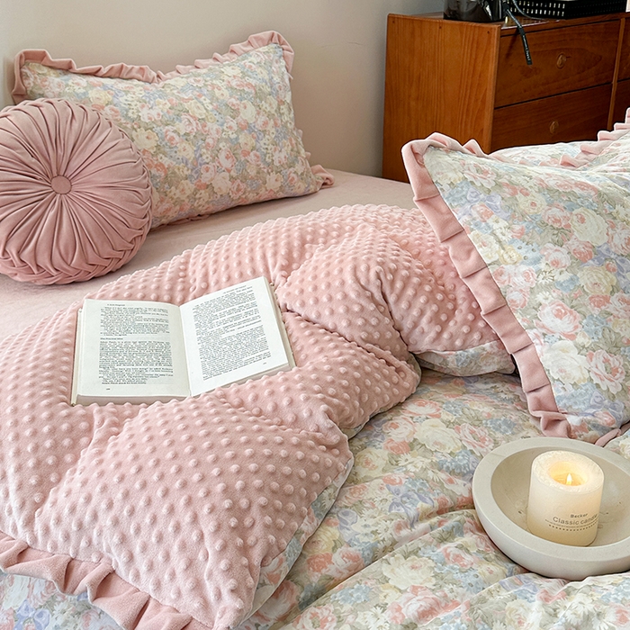 91家纺网 家纺一手货源 找家纺 麦伦家居 2025多功能床品全棉纯棉A类有氧双层纱+豆豆绒四件套荷叶边系列 莫奈花园