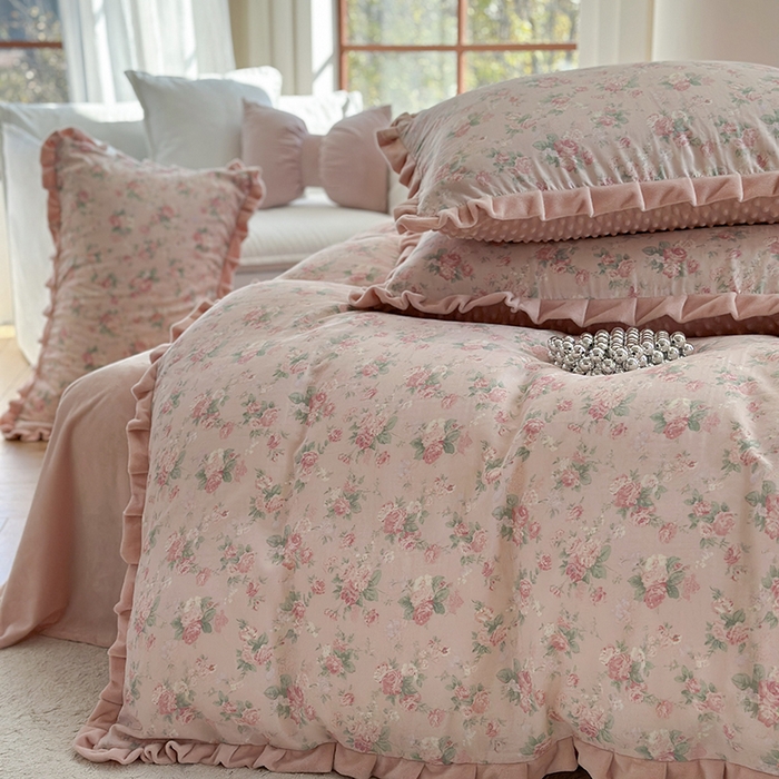 91家纺网 家纺一手货源 找家纺 麦伦家居 2025多功能床品全棉纯棉A类有氧双层纱+豆豆绒四件套荷叶边系列 蒂芙尼-粉