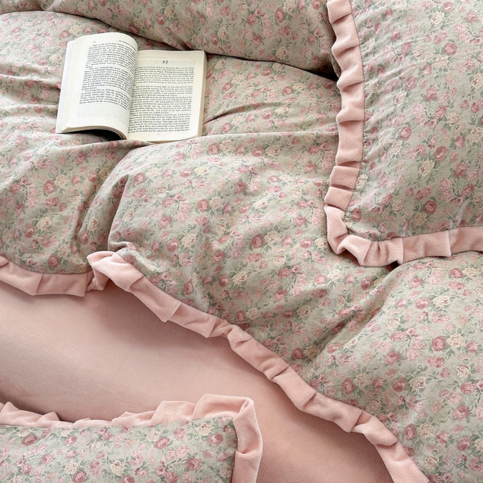 91家纺网 家纺一手货源 找家纺 麦伦家居 2025多功能床品全棉纯棉A类有氧双层纱+豆豆绒四件套荷叶边系列 花样年华