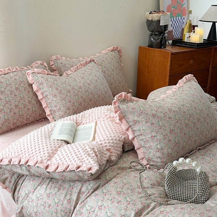 91家纺网 家纺一手货源 找家纺 麦伦家居 2025多功能床品全棉纯棉A类有氧双层纱+豆豆绒四件套荷叶边系列 花样年华