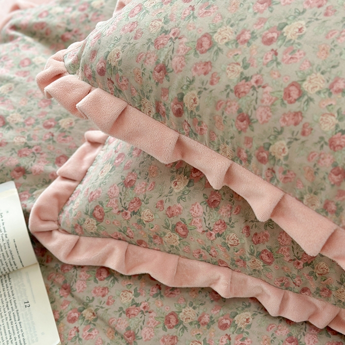 91家纺网 家纺一手货源 找家纺 麦伦家居 2025多功能床品全棉纯棉A类有氧双层纱+豆豆绒四件套荷叶边系列 花样年华