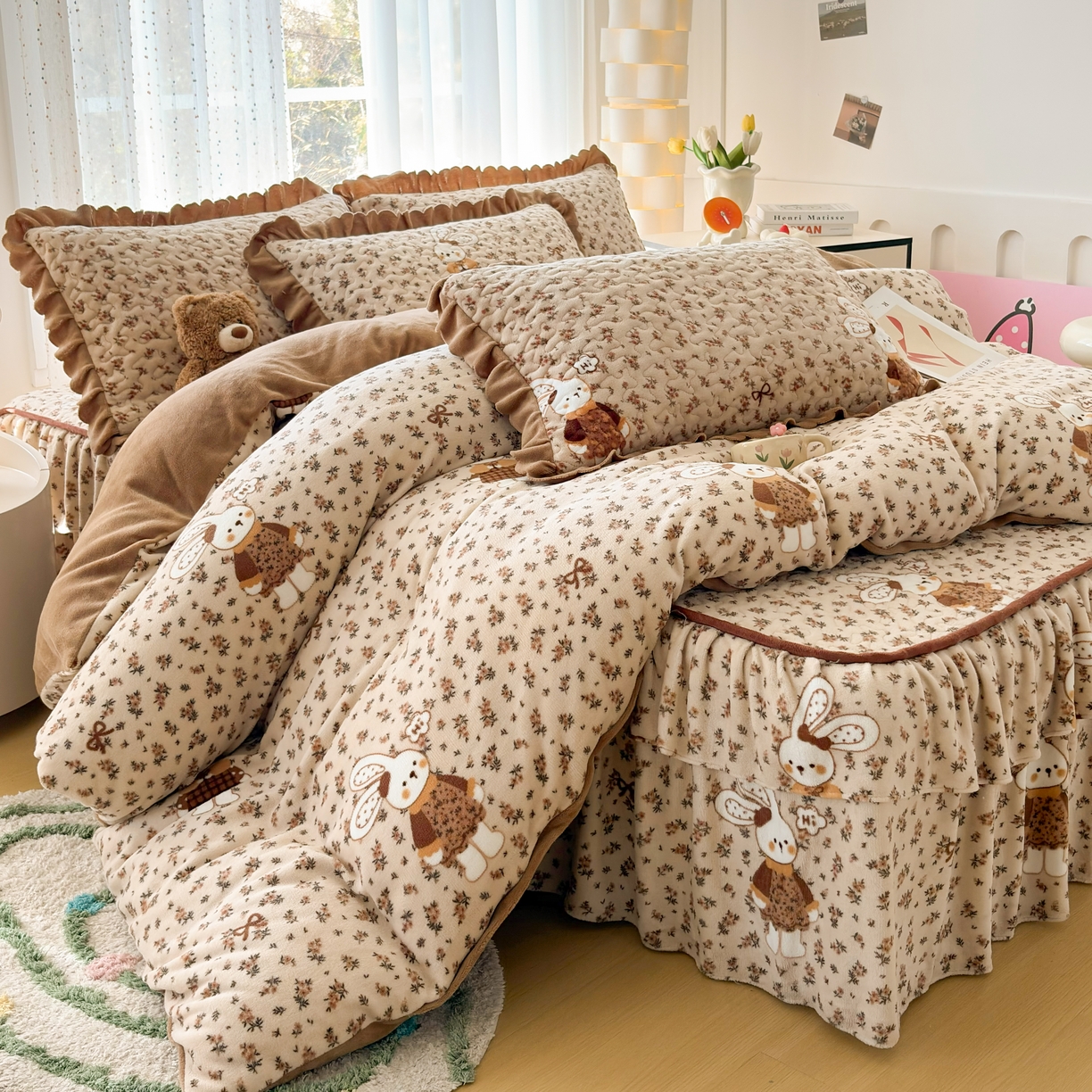 91家纺网 家纺一手货源 找家纺 （总）铠畅家纺 2025新款牛奶绒夹棉床盖床裙四件套