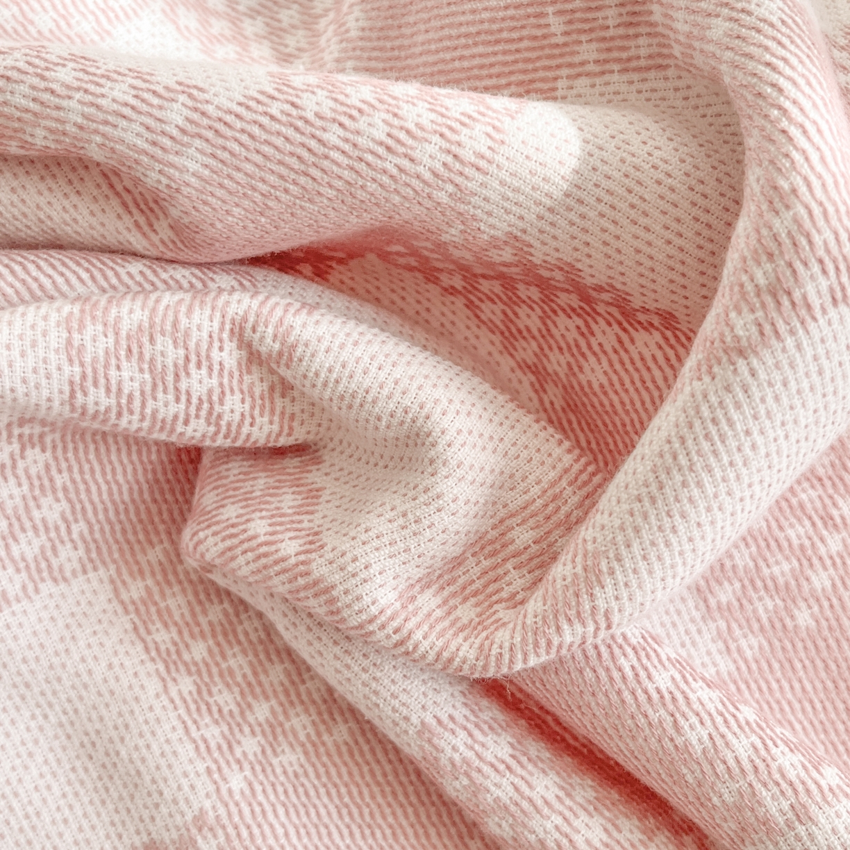 91家纺网 家纺一手货源 找家纺 美宜家 2025新品全棉枕巾简约无印双人单人织边里外棉枕巾 念想-粉 48*74cm一对