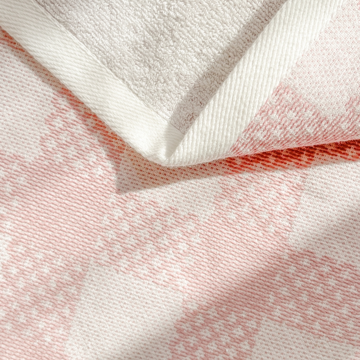 91家纺网 家纺一手货源 找家纺 美宜家 2025新品全棉枕巾简约无印双人单人织边里外棉枕巾 念想-粉 48*74cm一只