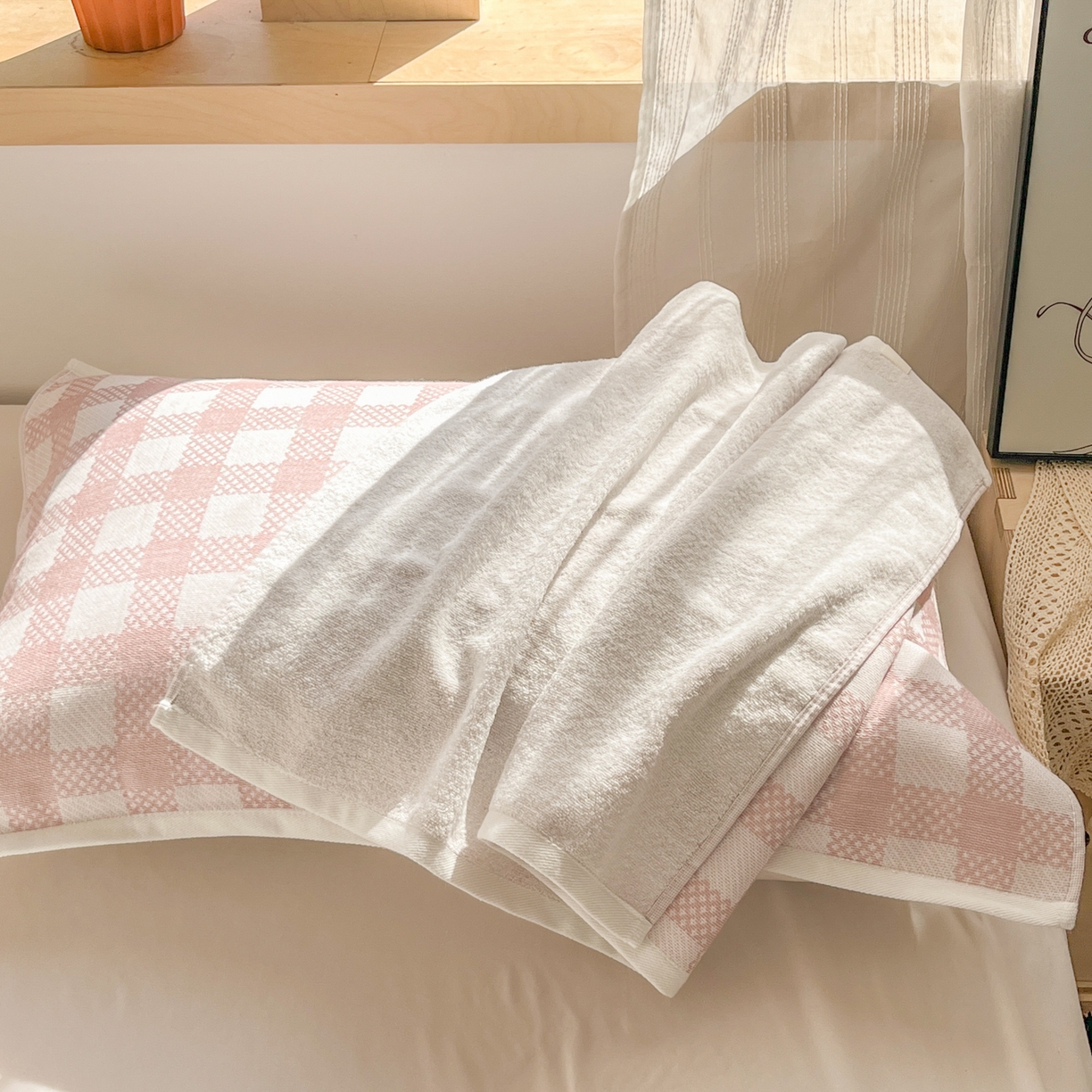 91家纺网 家纺一手货源 找家纺 美宜家 2025新品全棉枕巾简约无印双人单人织边里外棉枕巾 念想-粉 48*74cm一只