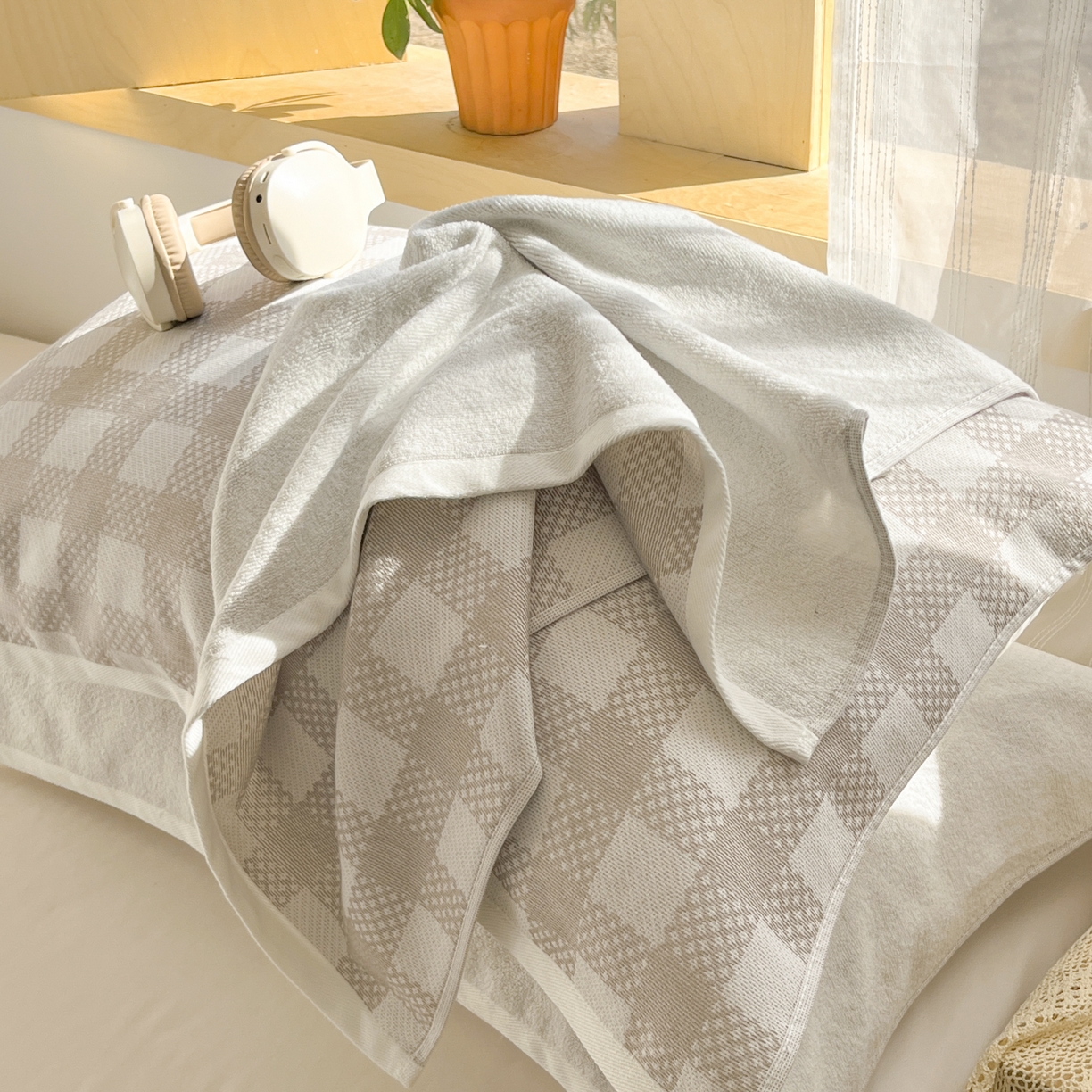 91家纺网 家纺一手货源 找家纺 美宜家 2025新品全棉枕巾简约无印双人单人织边里外棉枕巾 念想-灰 48*74cm一只