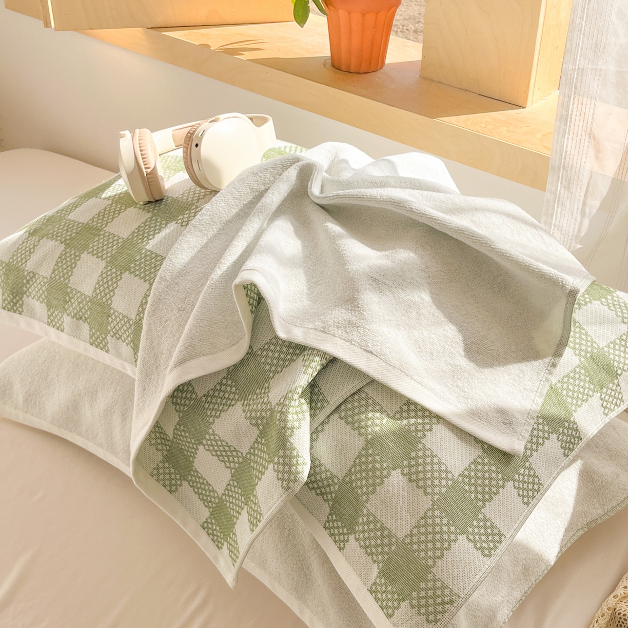 91家纺网 家纺一手货源 找家纺 美宜家 2025新品全棉枕巾简约无印双人单人织边里外棉枕巾 念想-绿 48*74cm一对