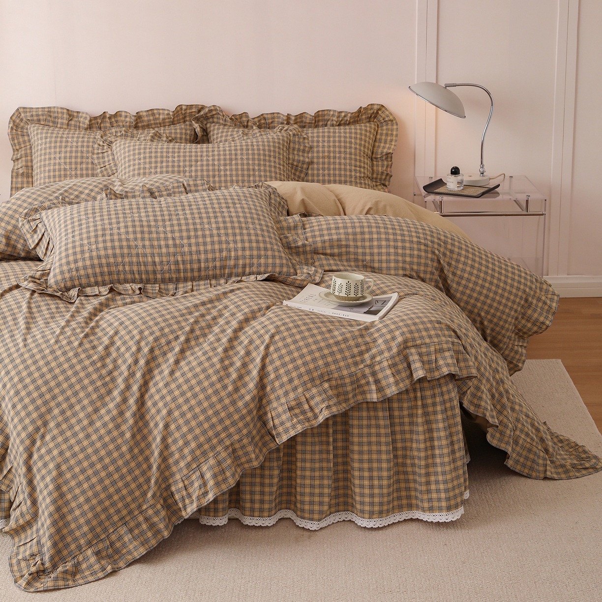 91家纺网 家纺一手货源 找家纺 （总）依蔓羽 2026年新款A类全棉色织水洗棉夹棉绗缝床裙四件套米朵【专注面料品质和做工】 100%全棉精梳紧密纺色织水洗棉面料，柔软舒适，退货率低(并非市面上粗糙气流纺面料)