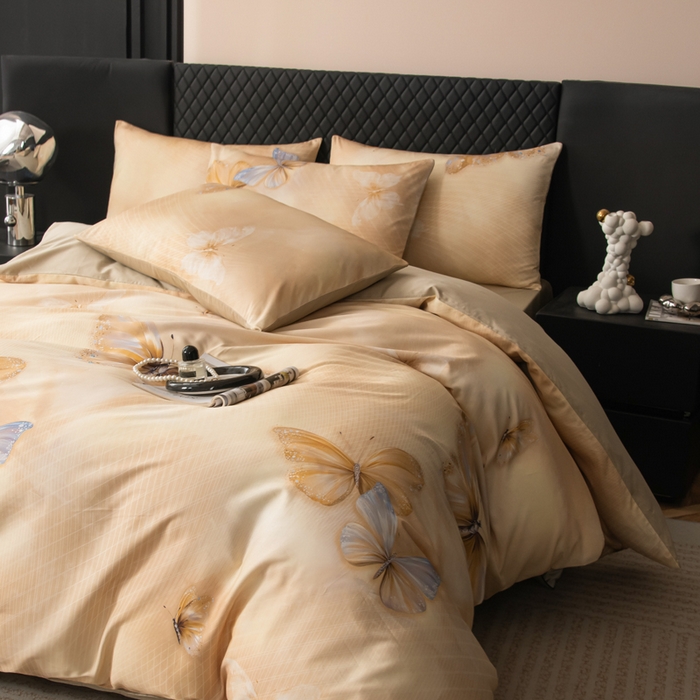 91家纺网 家纺一手货源 找家纺 优姿家纺 2026新款60支全棉贡缎数码印花四件套 蝶恋