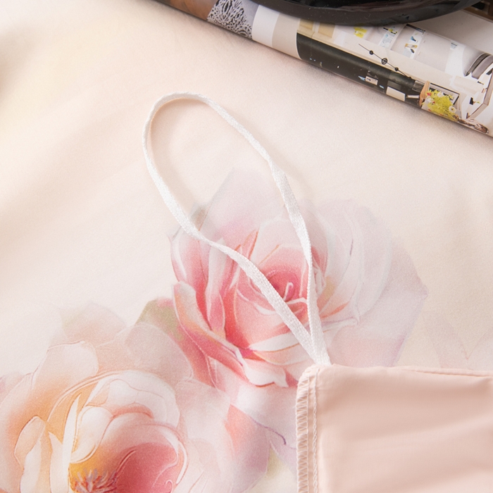 91家纺网 家纺一手货源 找家纺 优姿家纺 2026新款60支全棉贡缎数码印花四件套 芙贝拉