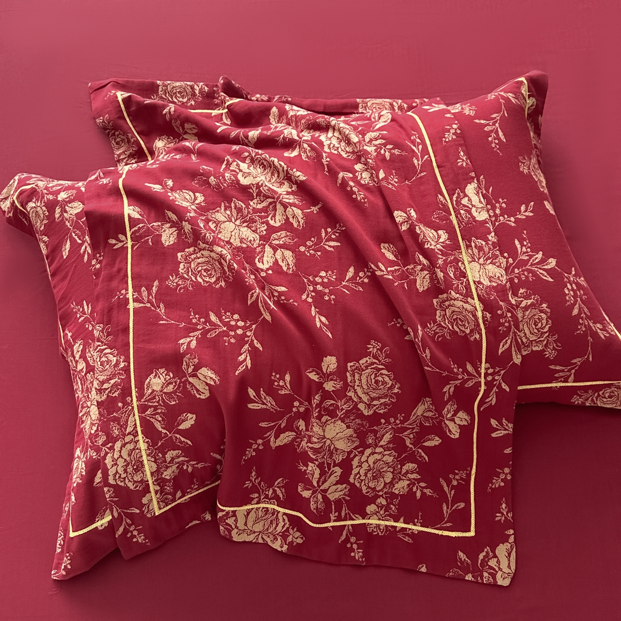 91家纺网 家纺一手货源 找家纺 金丝鸟家纺 2025新款全棉纯棉色织提花婚庆四件套 艾莎