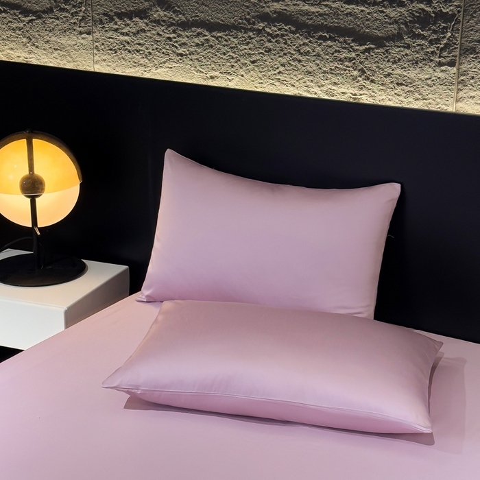 91家纺网 家纺一手货源 找家纺 优姿家纺 2026新款60长绒棉贡缎纯色系列四件套 豆蔻紫