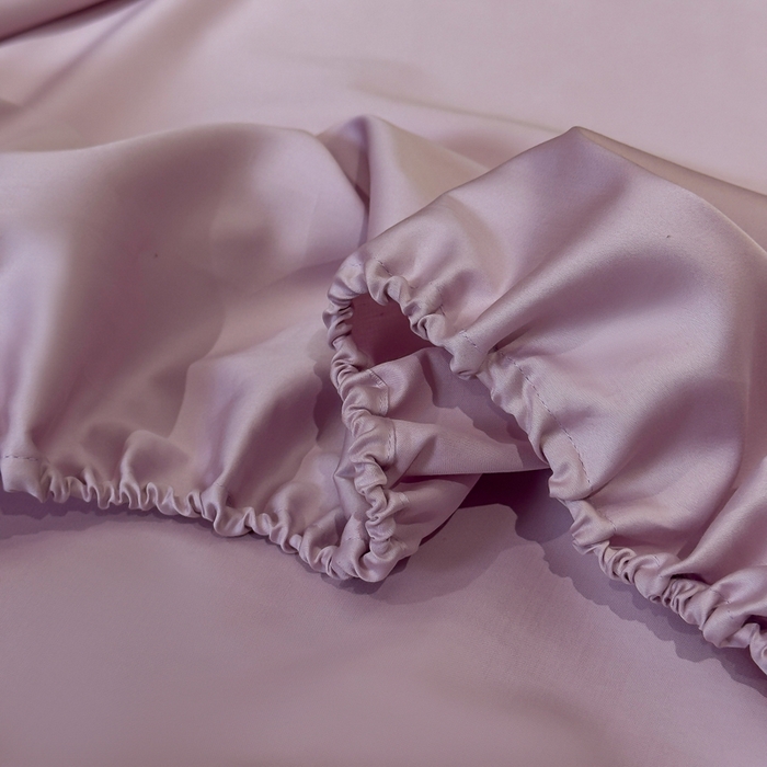 91家纺网 家纺一手货源 找家纺 优姿家纺 2026新款60长绒棉贡缎纯色系列四件套 豆蔻紫