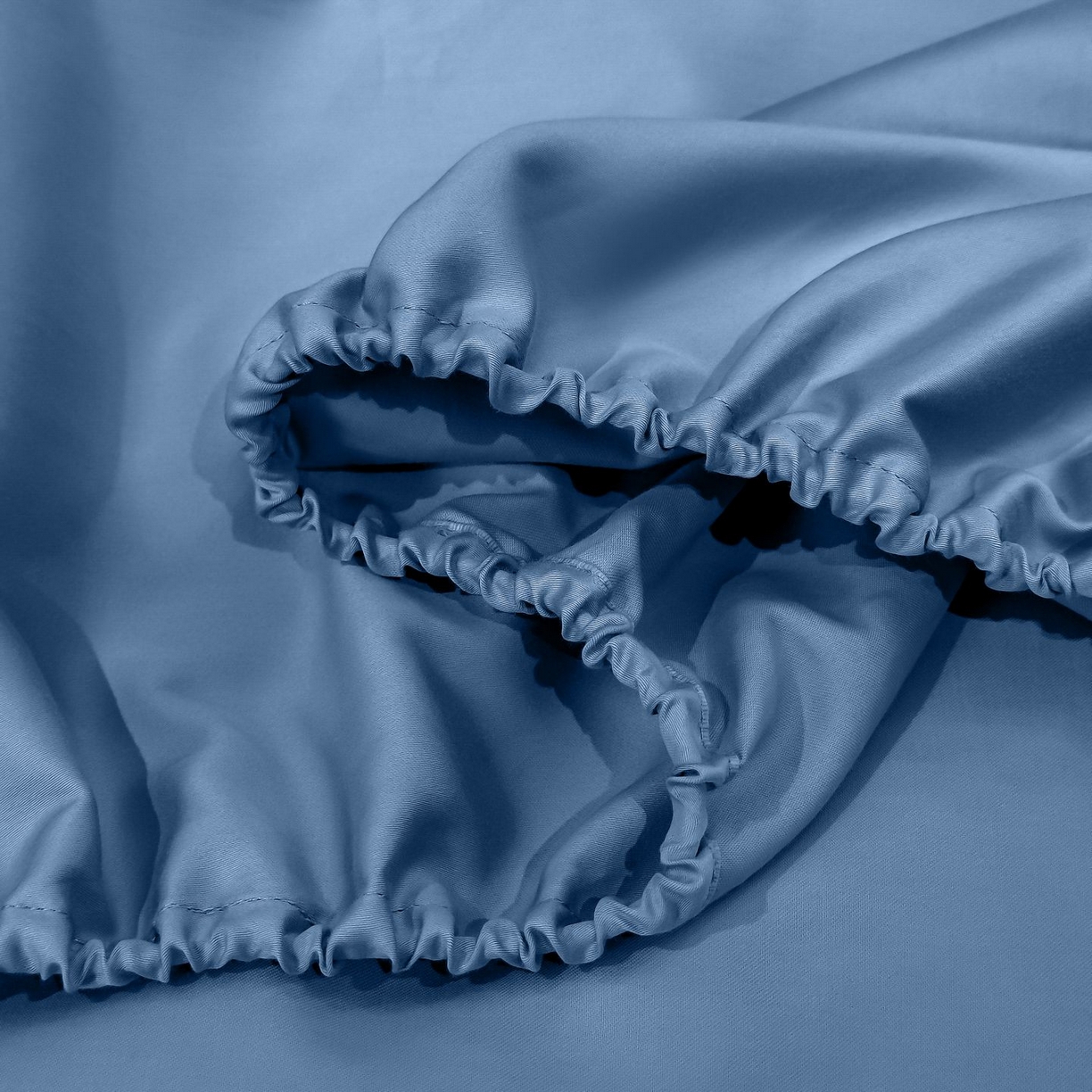 91家纺网 家纺一手货源 找家纺 优姿家纺 2026新款60长绒棉贡缎纯色系列四件套 深海蓝