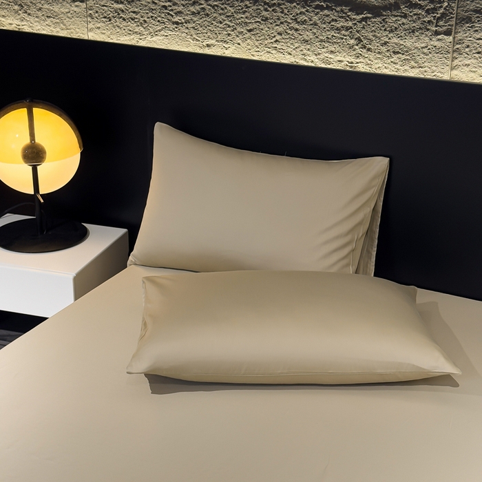 91家纺网 家纺一手货源 找家纺 优姿家纺 2026新款60长绒棉贡缎纯色系列四件套 香槟金