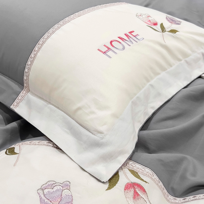 91家纺网 家纺一手货源 找家纺 优姿家纺 2026新款全棉拼接绣花四件套 繁花灰