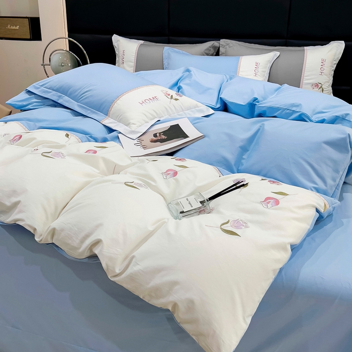 91家纺网 家纺一手货源 找家纺 优姿家纺 2026新款全棉拼接绣花四件套 繁花蓝