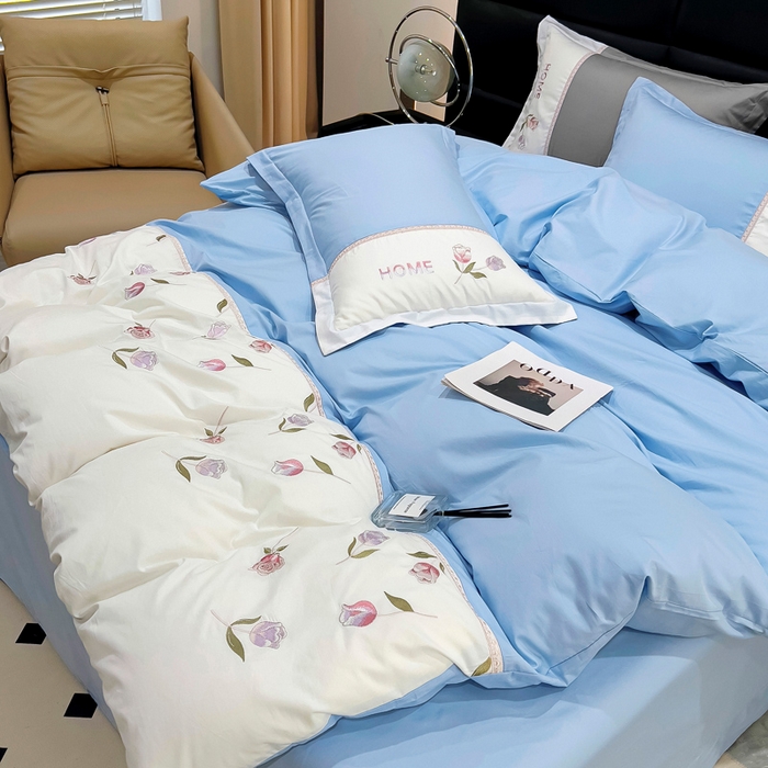 91家纺网 家纺一手货源 找家纺 优姿家纺 2026新款全棉拼接绣花四件套 繁花蓝