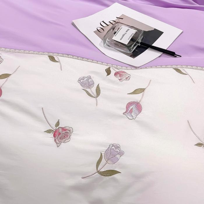 91家纺网 家纺一手货源 找家纺 优姿家纺 2026新款全棉拼接绣花四件套 繁花紫