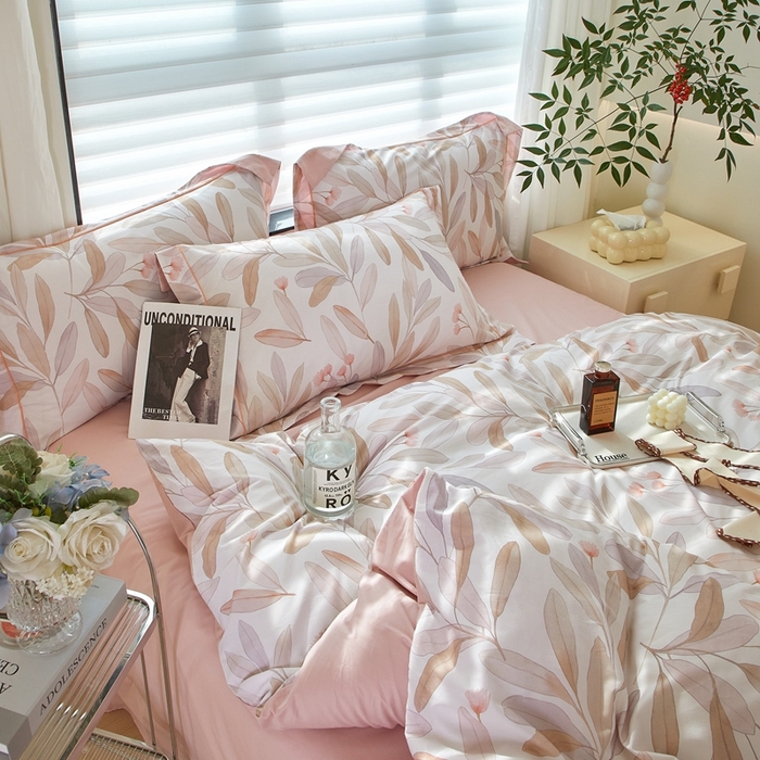 91家纺网 家纺一手货源 找家纺 优姿家纺 2026新款全棉40匹马棉数码印花四件套 清风梦叶粉