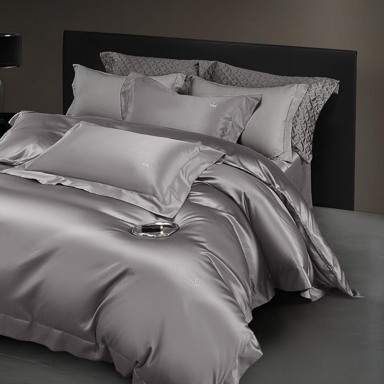 91家纺网 家纺一手货源 找家纺 玖玖爱家纺 2025新款60/50双股四件套-国货之光 国货之光-魏紫