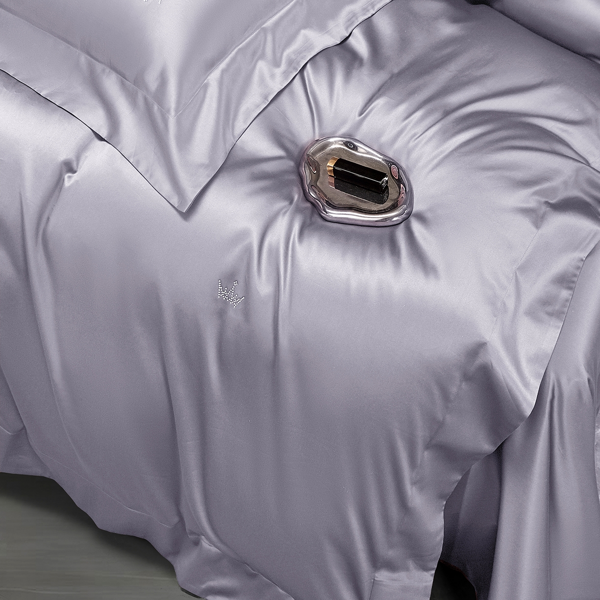 91家纺网 家纺一手货源 找家纺 玖玖爱家纺 2025新款60/50双股四件套-国货之光 国货之光-雪青紫