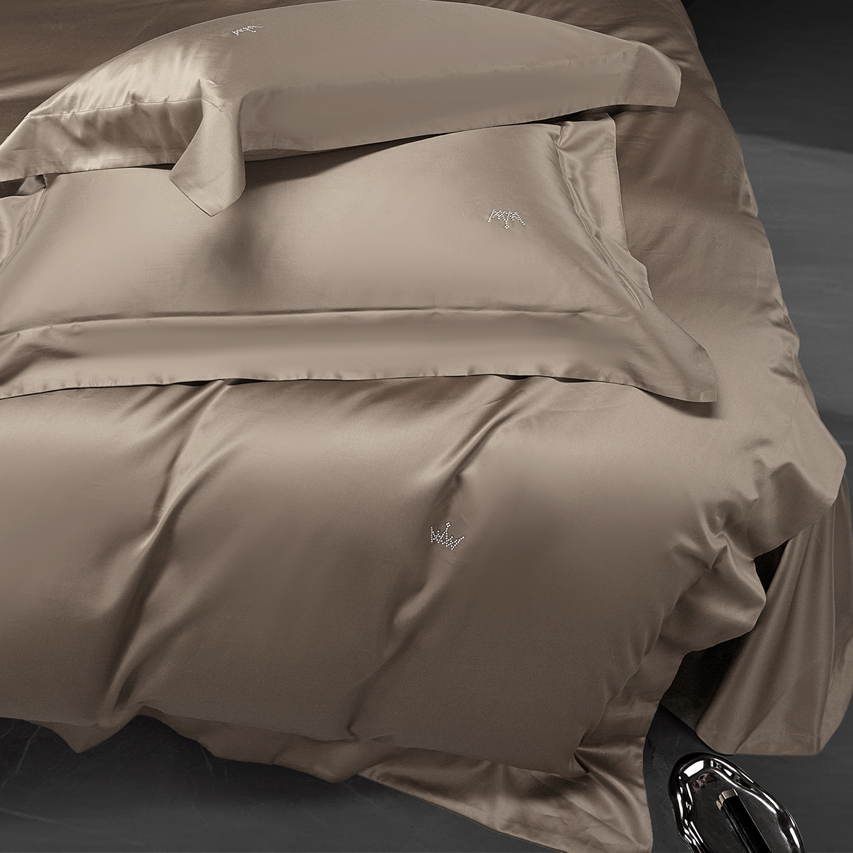 91家纺网 家纺一手货源 找家纺 玖玖爱家纺 2025新款60/50双股四件套-国货之光 国货之光-烟茶