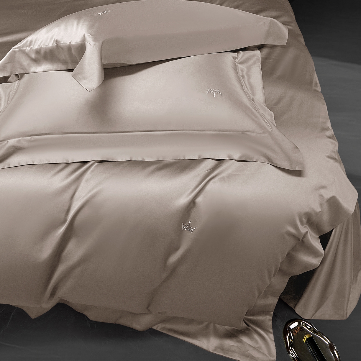 91家纺网 家纺一手货源 找家纺 玖玖爱家纺 2025新款60/50双股四件套-国货之光 国货之光-汉白玉