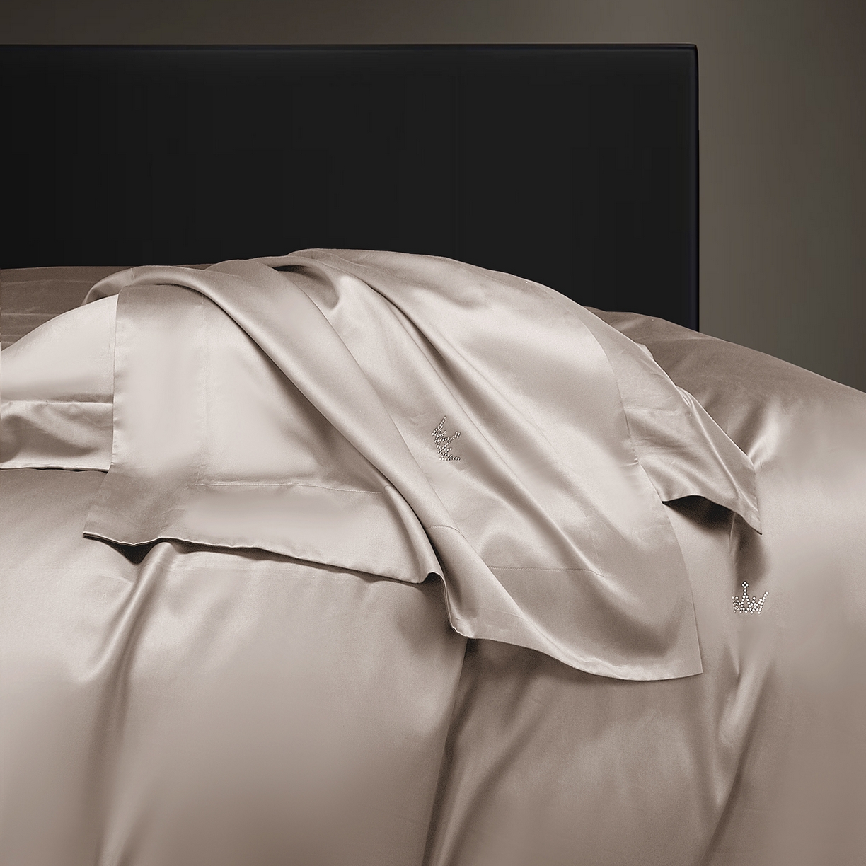 91家纺网 家纺一手货源 找家纺 玖玖爱家纺 2025新款60/50双股四件套-国货之光 国货之光-汉白玉