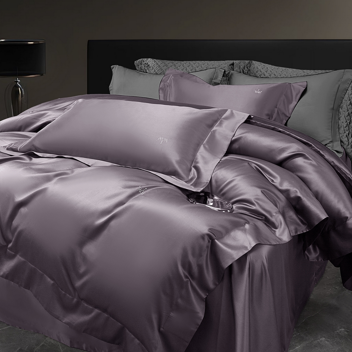 91家纺网 家纺一手货源 找家纺 玖玖爱家纺 2025新款60/50双股四件套-国货之光 国货之光-酱紫