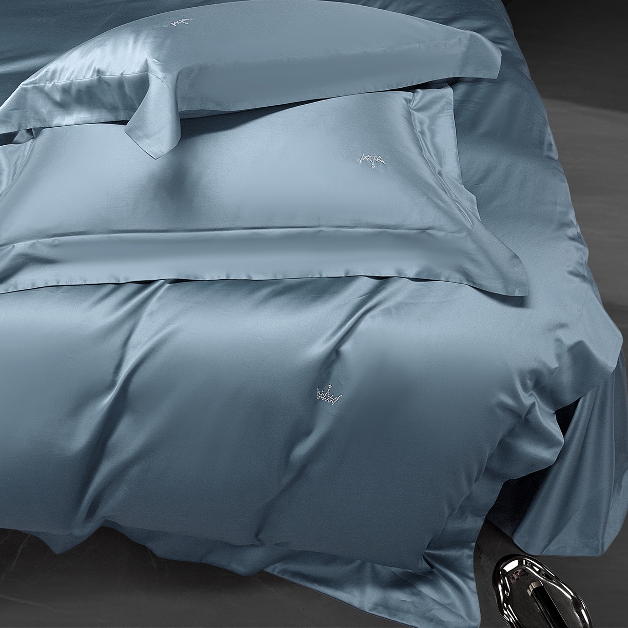 91家纺网 家纺一手货源 找家纺 玖玖爱家纺 2025新款60/50双股四件套-国货之光 国货之光-蓝灰