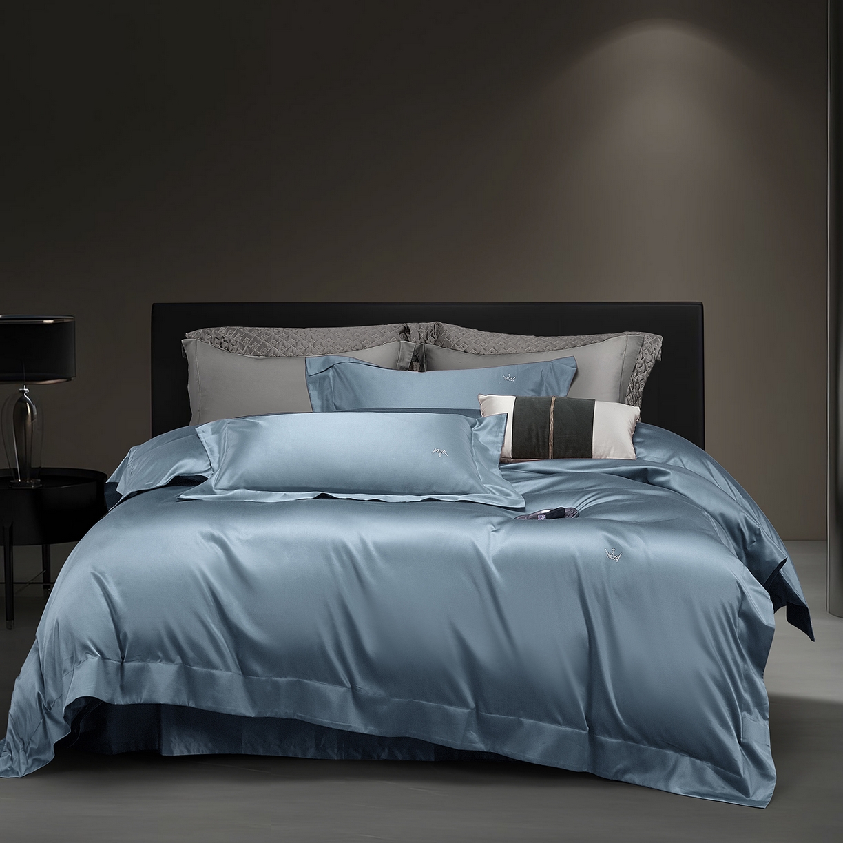 91家纺网 家纺一手货源 找家纺 玖玖爱家纺 2025新款60/50双股四件套-国货之光 国货之光-蓝灰