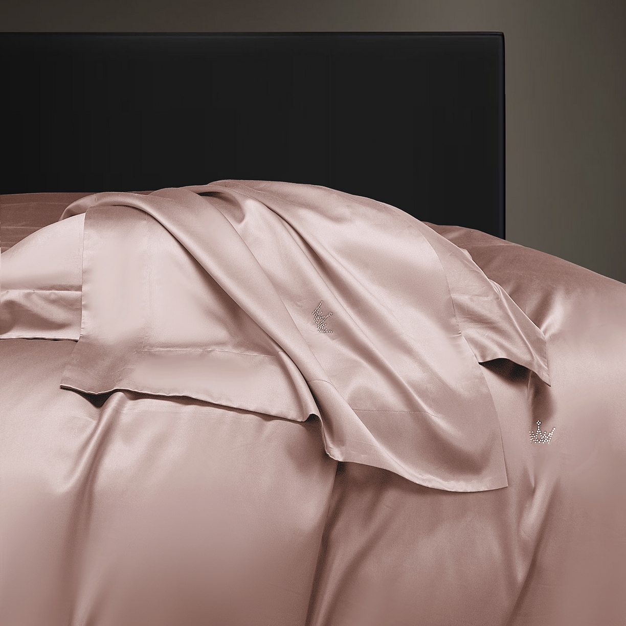 91家纺网 家纺一手货源 找家纺 玖玖爱家纺 2025新款60/50双股四件套-国货之光 落霞粉国货之光-