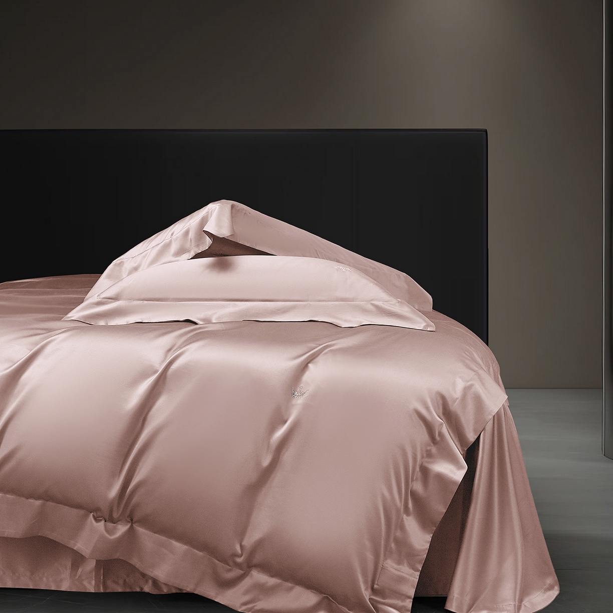 91家纺网 家纺一手货源 找家纺 玖玖爱家纺 2025新款60/50双股四件套-国货之光 落霞粉国货之光-