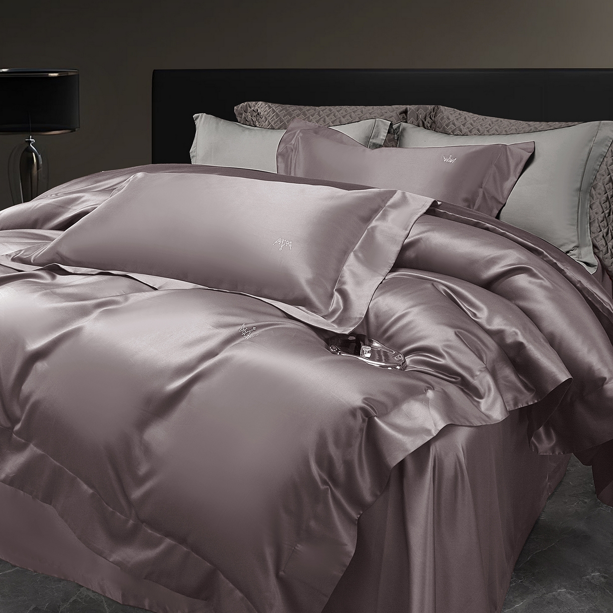 91家纺网 家纺一手货源 找家纺 玖玖爱家纺 2025新款60/50双股四件套-国货之光 国货之光-木槿紫