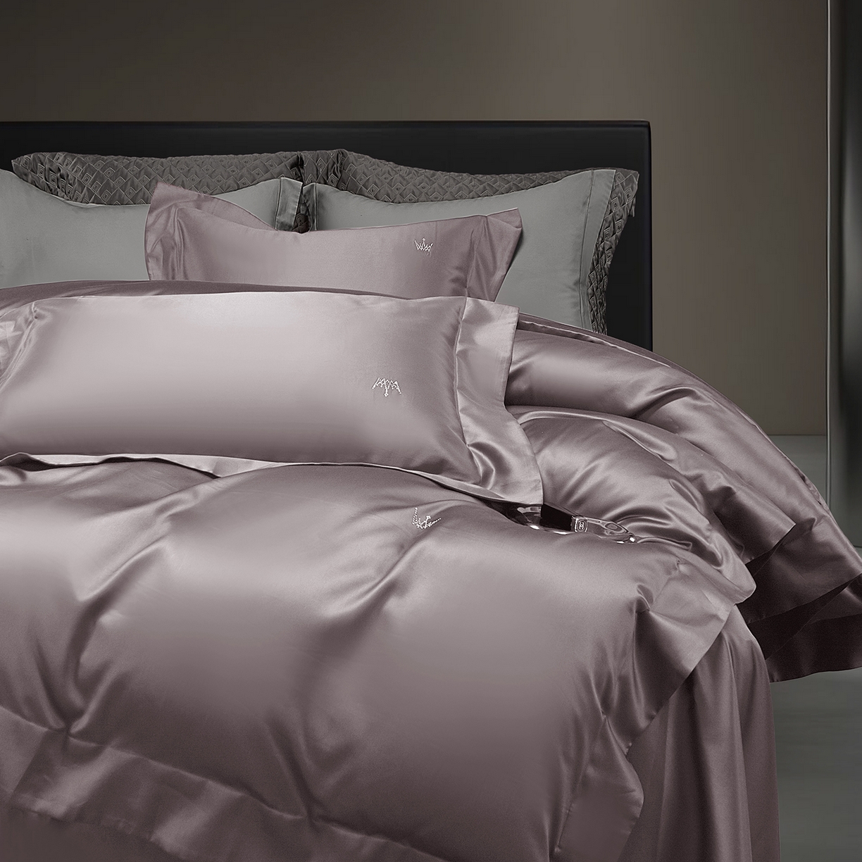 91家纺网 家纺一手货源 找家纺 玖玖爱家纺 2025新款60/50双股四件套-国货之光 国货之光-木槿紫